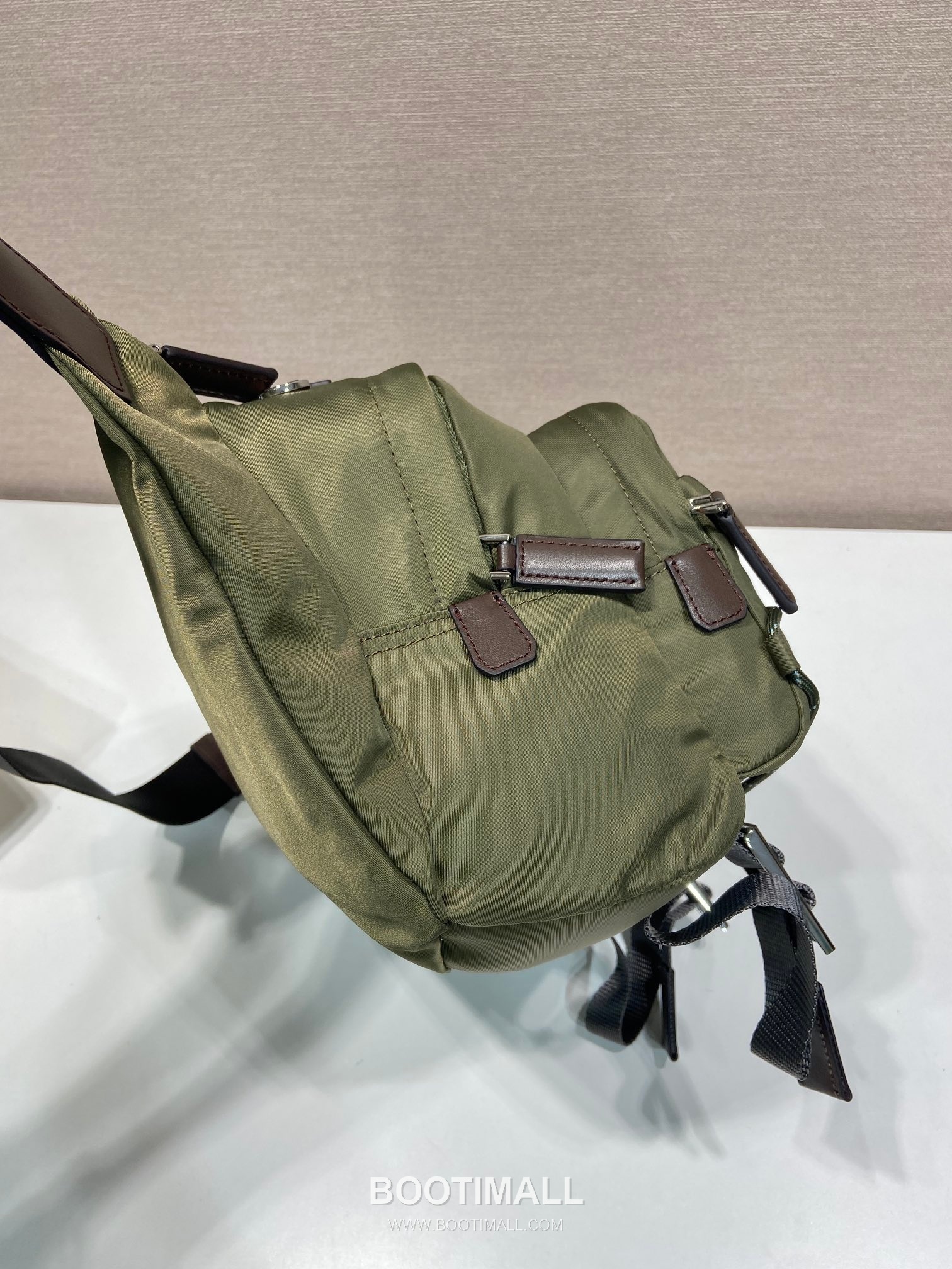 Prada Re-Nylon Messenger Bag 2VH201 프라다 리나일론 사피아노 가죽 트리밍 메신저백 30cm 6