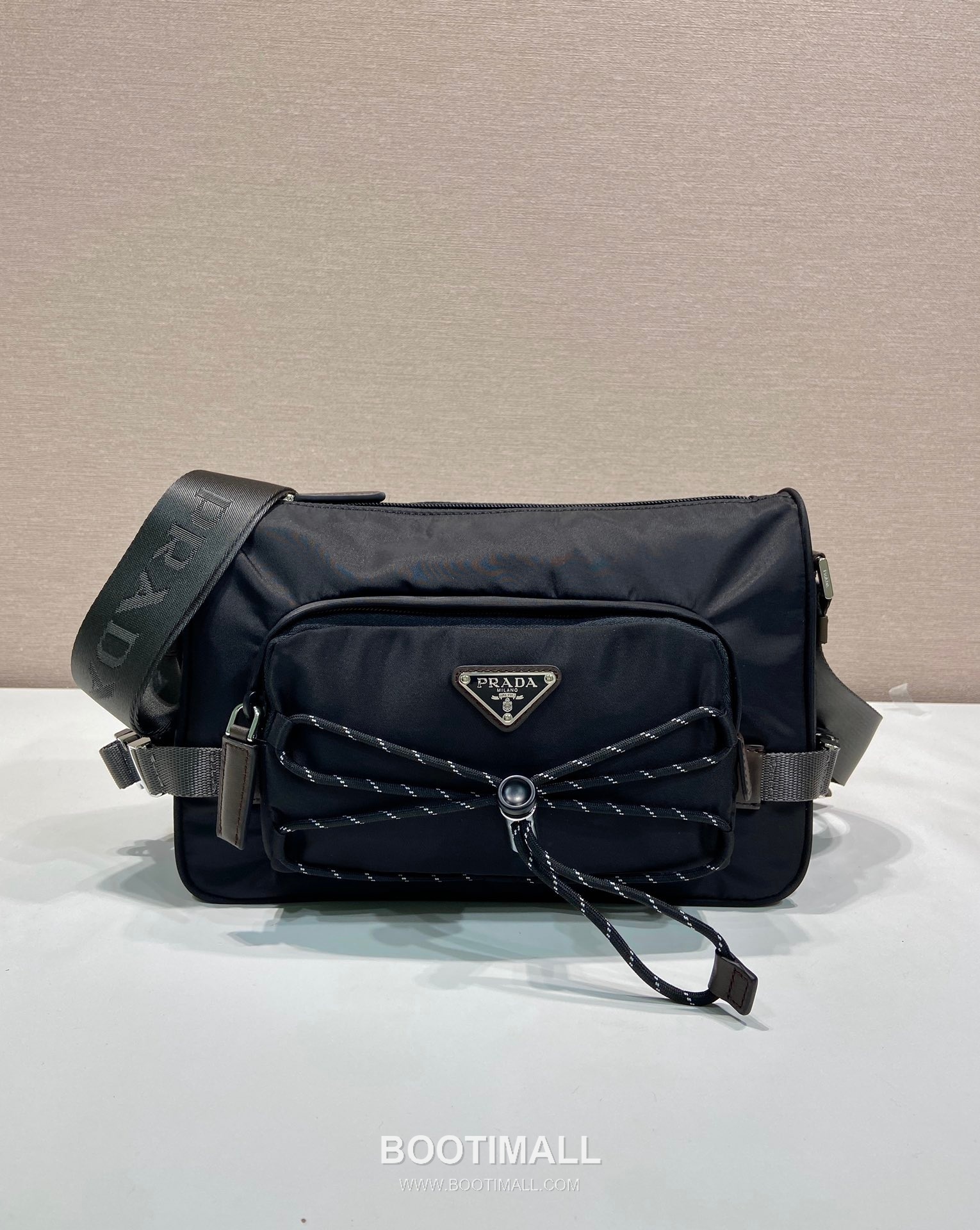 Prada Re-Nylon Messenger Bag 2VH192 프라다 리나일론 가죽 트리밍 메신저백 28cm 1