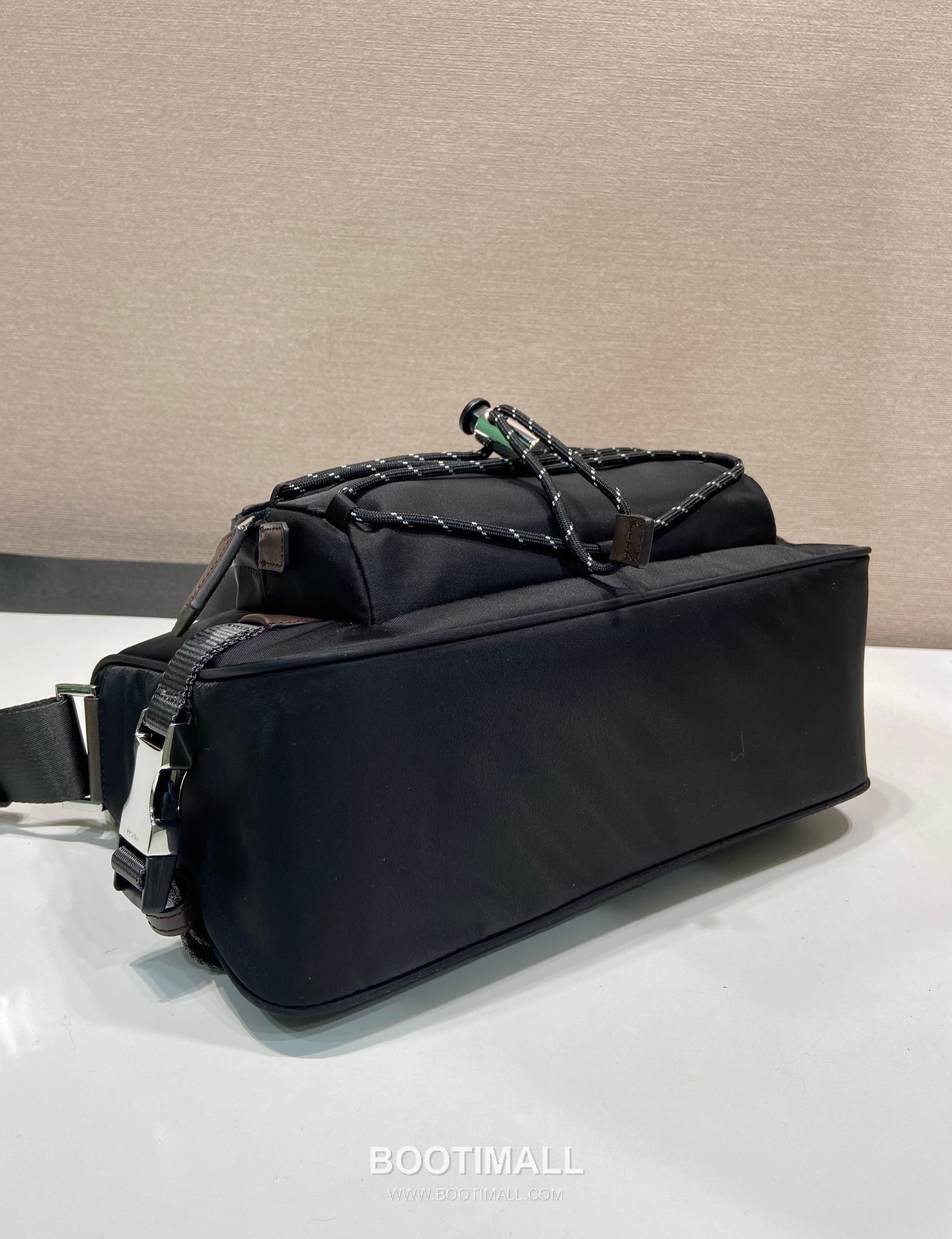 Prada Re-Nylon Messenger Bag 2VH192 프라다 리나일론 가죽 트리밍 메신저백 28cm 6