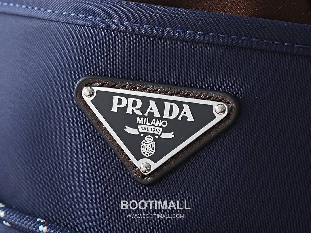 Prada Re-Nylon Smartphone Pouch 2ZT079 프라다 리나일론 가죽 트리밍 스마트폰 파우치 크로스백 18cm 6