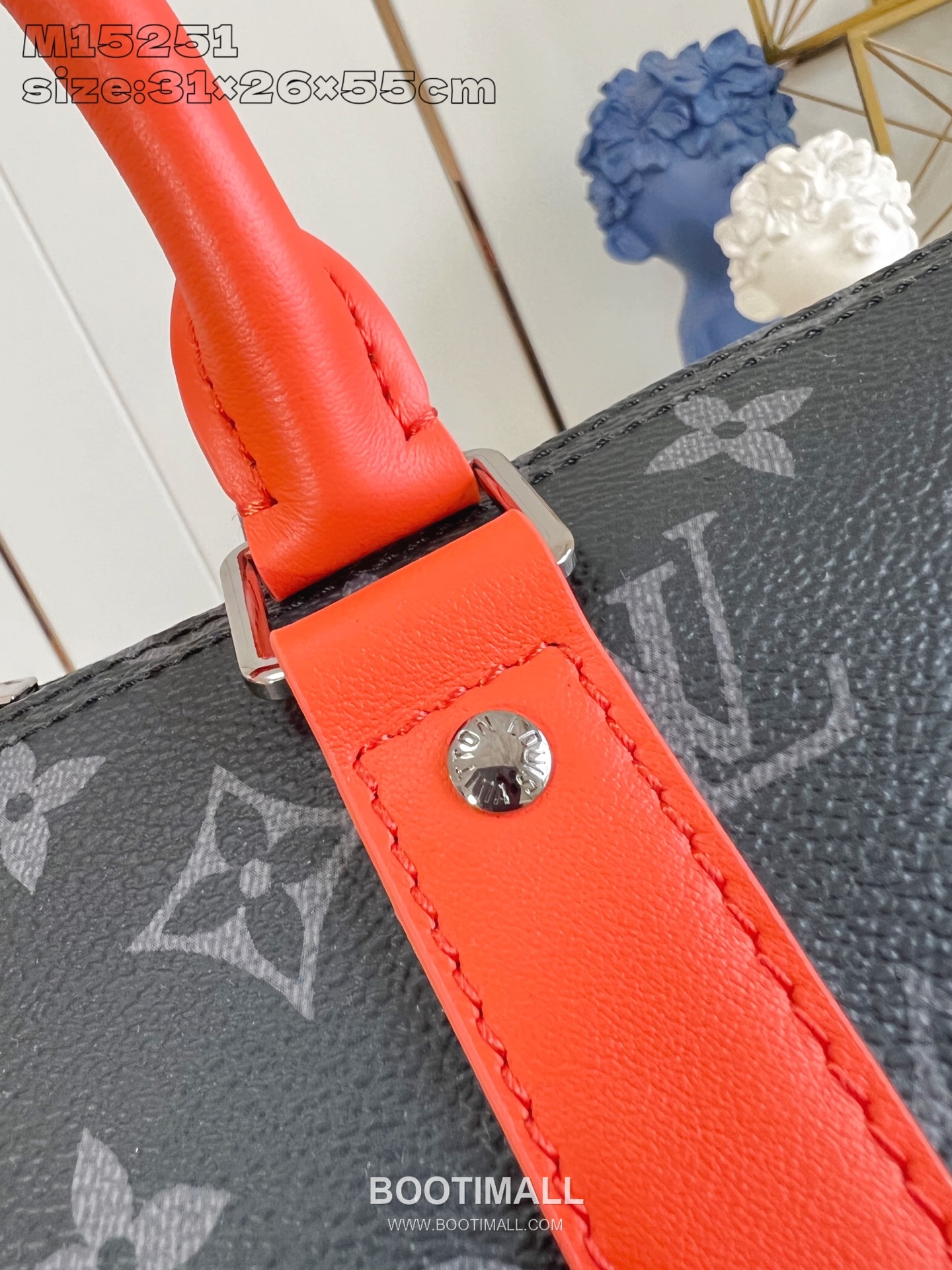 Louis Vuitton Keepall Bandoulière 55 Monogram Eclipse Canvas Travel Bag M15251 루이비통 키폴 반둘리에 55 모노그램 이클립스 캔버스 트래블백 55cm 2
