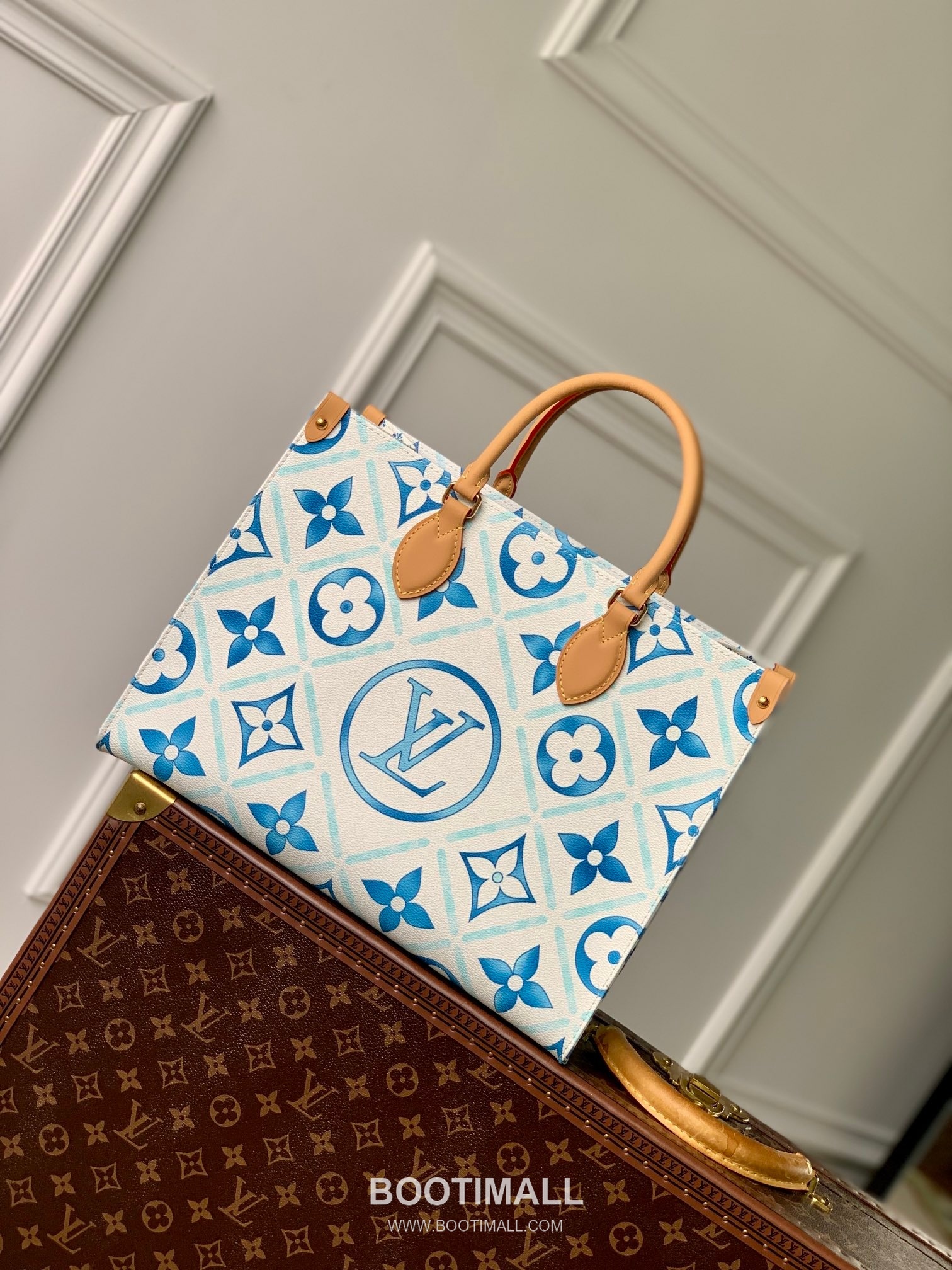 Louis Vuitton OnTheGo MM Monogram Tiles Canvas Tote Bag M11262 루이비통 온더고 MM 모노그램 타일 캔버스 토트백 35cm 3