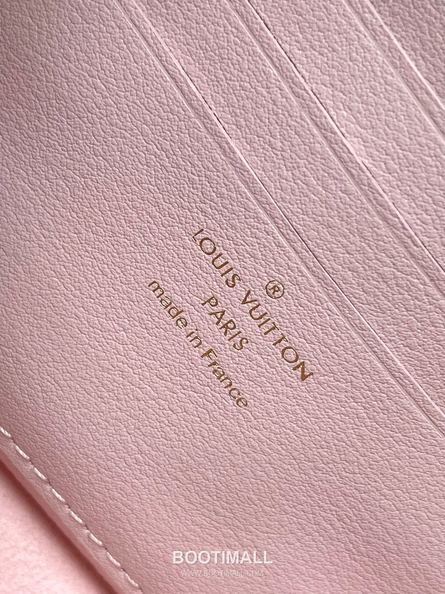 Louis Vuitton Sac Recoleta Perforated Leather WOC Crossbody Bag M11299 루이비통 삭 레콜레타 퍼포레이티드 가죽 WOC 크로스백 23.5cm 9