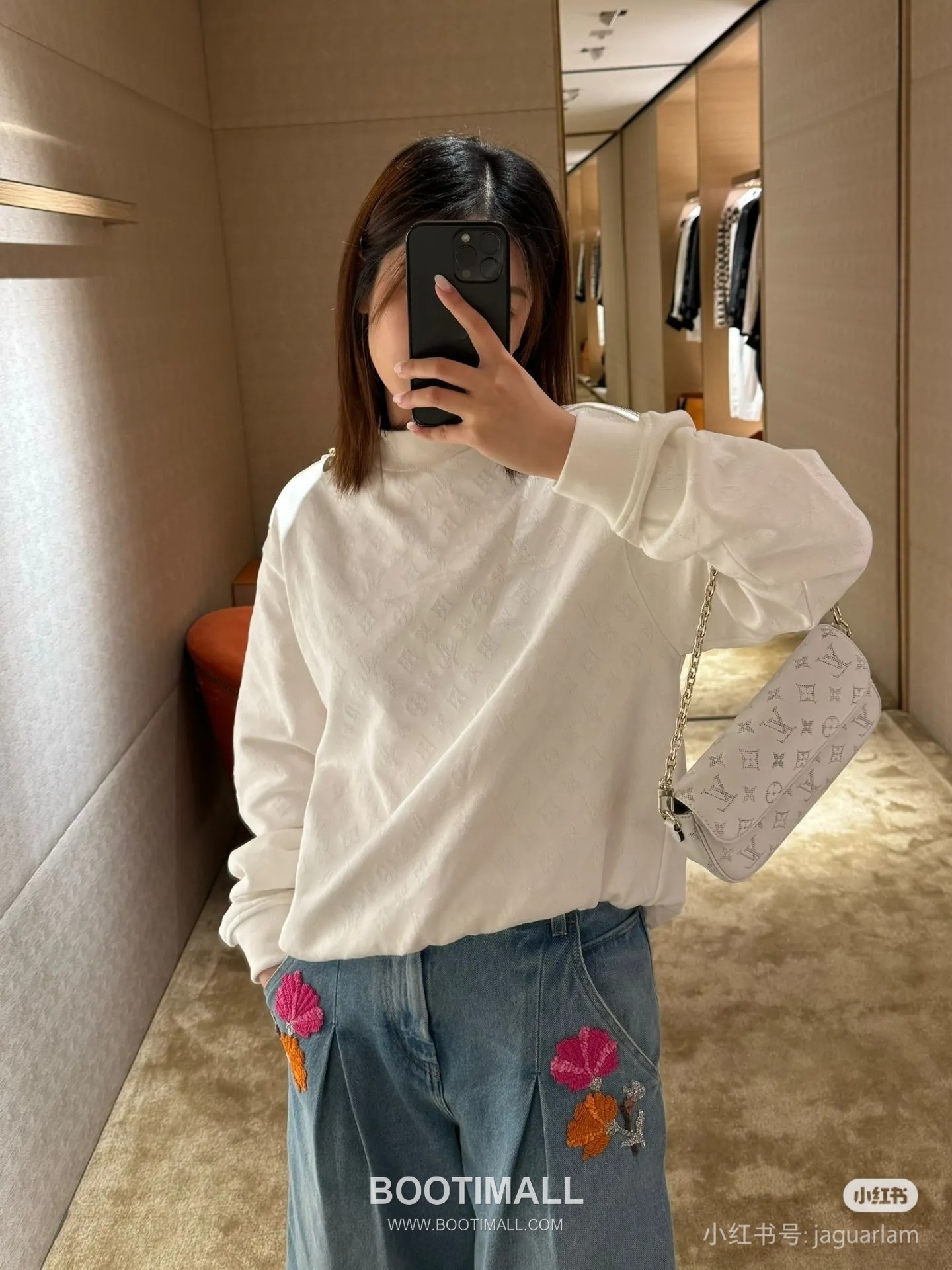 Louis Vuitton Sac Recoleta Perforated Leather WOC Crossbody Bag M11299 루이비통 삭 레콜레타 퍼포레이티드 가죽 WOC 크로스백 23.5cm 7