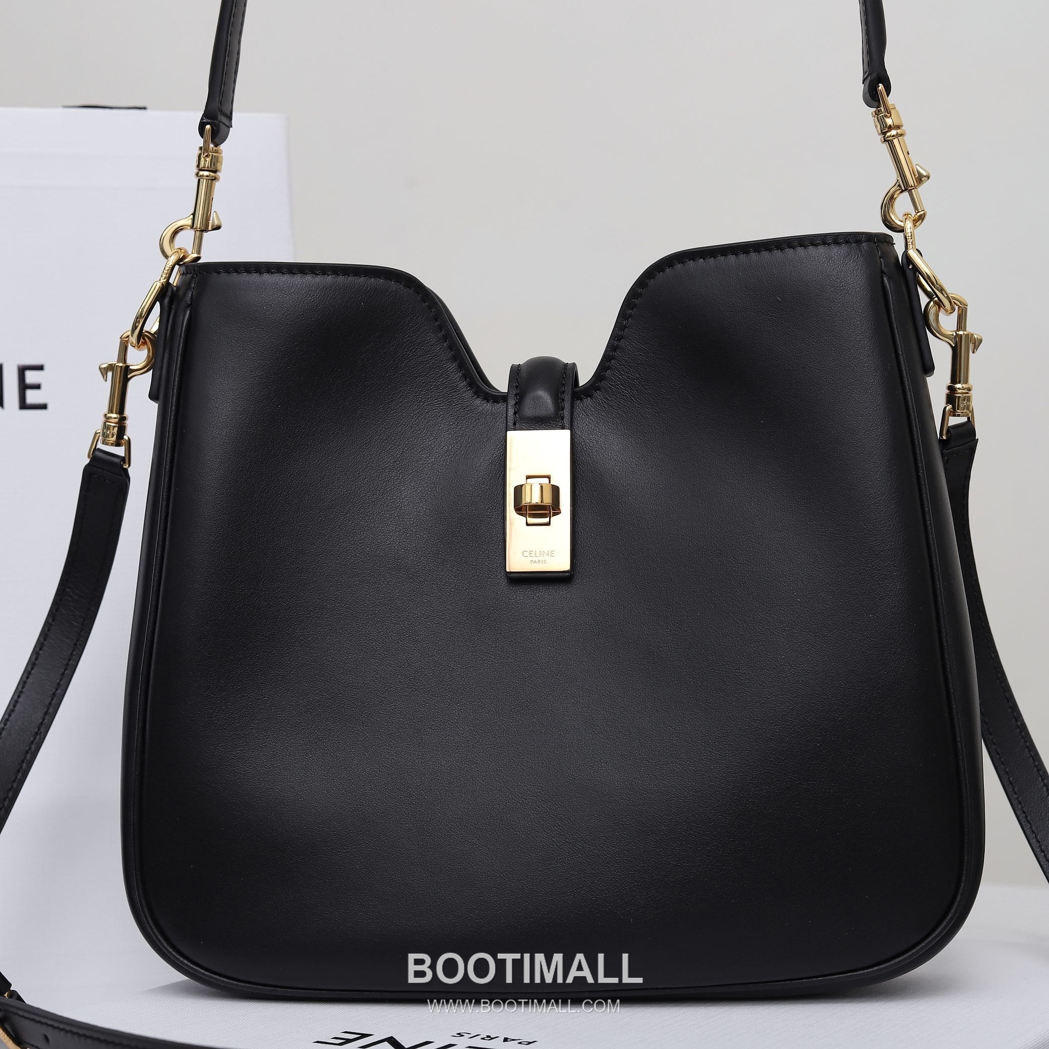Louis Vuitton 120693 Lock Chain Cowhide Black Crossbody Bag 루이비통 120693 락 체인 소가죽 블랙 크로스백 24.5x21.5x5cm 15