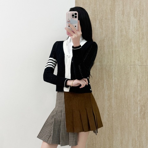 Thom Browne 4-Bar Cropped Cable Knit Cardigan 톰브라운 4바 크롭 케이블 니트 가디건