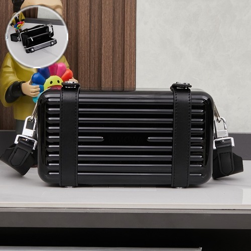 RIMOWA Personal Cross-Body Trunk 리모와 퍼스널 미니 트렁크 크로스바디 폴리카보네이트/알루미늄-마그네슘 합금 블랙