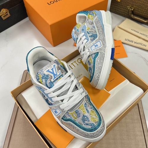 Louis Vuitton LV Trainer Crystal Embellished Sneaker 루이비통 LV 트레이너 크리스탈 장식 스니커즈 그레이