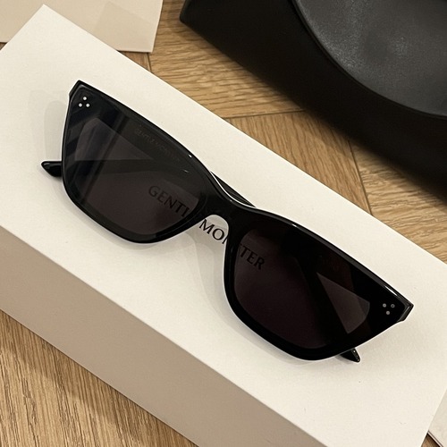 Gentle Monster Dodo 01 Cat-Eye Acetate Sunglasses 젠틀몬스터 도도 01 캣아이 아세테이트 선글라스