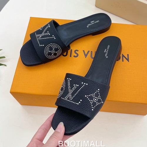 Louis Vuitton 6AM Studded Kitten Heel Mule Calfskin Leather Slides 루이비통 6AM 스터드 키튼힐 뮬 송아지 가죽 슬라이드 블랙 굽높 2cm