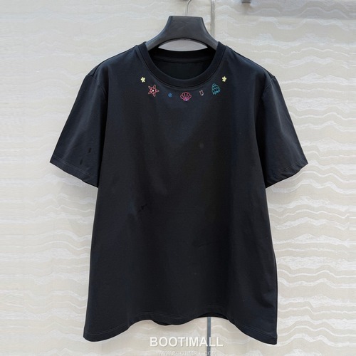 Cotton Embroidered Round Neck T-Shirt White 코튼 자수 라운드 넥 티셔츠 화이트