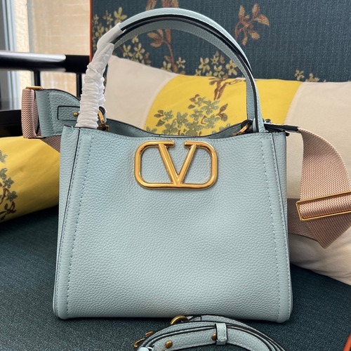 Valentino Garavani VLogo Signature Medium Grained Calfskin Tote Bag 발렌티노 가라바니 브이로고 시그니처 미디엄 2089M 그레인드 카프스킨 토트백 26cm