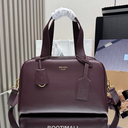 Prada Natural Grain Leather Black Top Handle Bag 프라다 1BB148 천연 그레인 레더 블랙 탑 핸들백 33cm