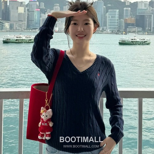 Ralph Lauren Classic Cable Knit V-Neck Wool Sweater Navy 랄프로렌 클래식 케이블 니트 V넥 울 스웨터 네이비 31179