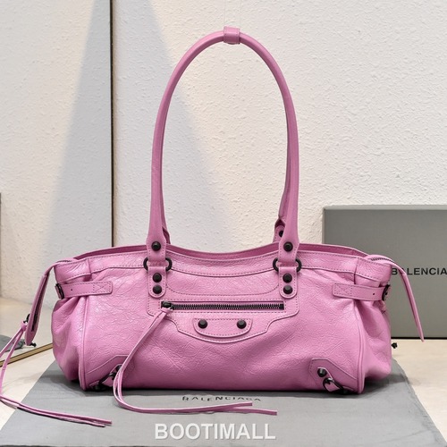 Balenciaga Motorcycle City Bag Lambskin Leather Rose Pink Shoulder Bag 발렌시아가 모터사이클 시티백 램스킨 레더 로즈 핑크 숄더백 38cm