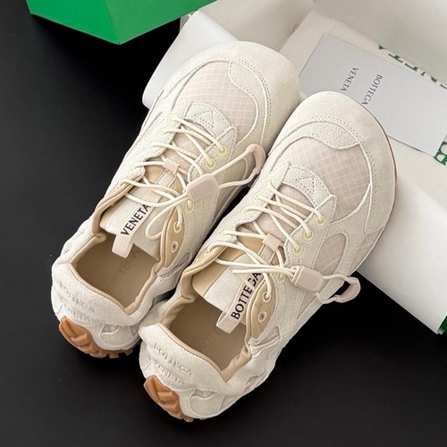 Bottega Veneta Summer 26 Suede Sneakers Suede White Sneakers 보테가 베네타 서머 26 스웨이드 스니커즈 스웨이드 화이트 스니커즈