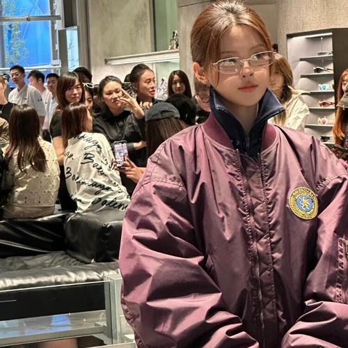 Gucci Lion Crest Jacket Nylon, Velvet, Cotton Black Padded Jacket 구찌 라이온 크레스트 자켓 나일론, 벨벳, 코튼 블랙 패딩 자켓