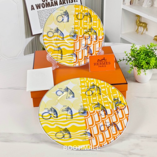 Hermes Digital Horse Plate Yellow Tableware 에르메스 디지털 말 접시 옐로우 테이블웨어 10 inch, 8 inch