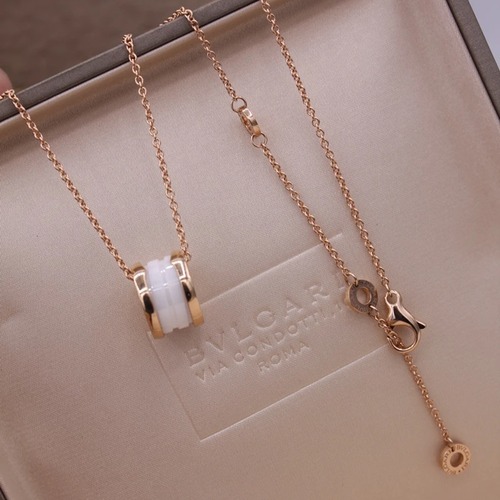 Bulgari Spiral Necklace 18K Gold, White Ceramic 불가리 스파이럴 목걸이 18K 골드, 화이트 세라믹