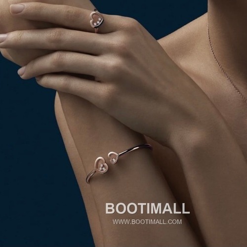 Messika Heart Bangle 18K Gold, Diamond, Sapphire Crystal Glass Bracelet 메시카 하트 뱅글 18K 골드, 다이아몬드, 사파이어 크리스탈 글라스 팔찌