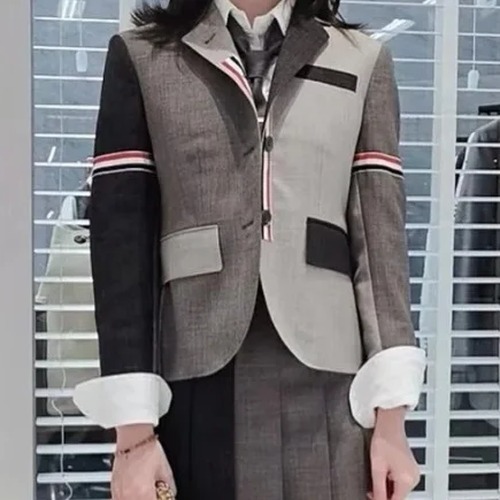 Thom Browne Wool Blazer Wool Black 톰브라운 울 블레이저 울 블랙 38, 40, 42, 44