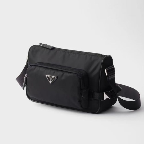 Prada Messenger Bag Re-Nylon, Saffiano Leather Trim Black 프라다 2VH192 메신저백 리나일론, 사피아노 레더 트리밍 블랙 28cm