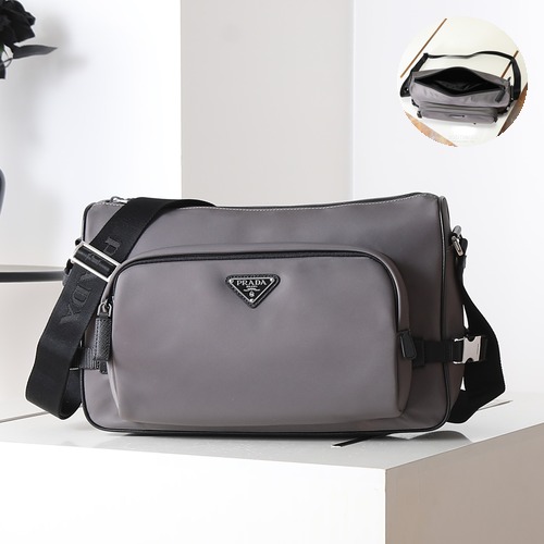 Prada Messenger Bag Re-Nylon, Saffiano Leather Black 프라다 2VH191 메신저백 라지 리나일론, 사피아노 레더 블랙 35cm