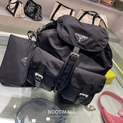 Prada Backpack Nylon with Saffiano Leather Trim Black 프라다 1BZ811 백팩 나일론 (사피아노 가죽 트리밍) 블랙 32cm