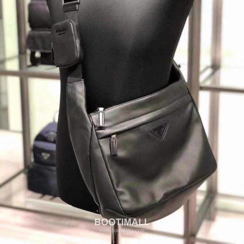 Prada Messenger Calfskin Leather Rust Messenger Bag 프라다 2VH125 메신저 카프스킨 레더 러스트 메신저백