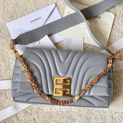 Givenchy 4G Soft Baguette Lambskin Black Shoulder Bag 지방시 4G 소프트 바게트 램스킨 블랙 숄더백 25cm