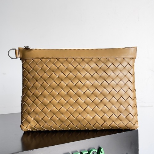 Bottega Veneta Intrecciato Pouch Intrecciato Leather Brown 보테가 베네타 인트레치아토 파우치 인트레치아토 레더 브라운 33cm