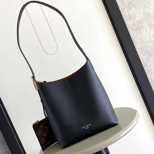 Louis Vuitton Low Key Hobo Small Smooth Calfskin Beige Hobo Bag 루이비통 로우 키 호보 스몰 M25352 스무스 카프스킨 베이지 호보백 28cm