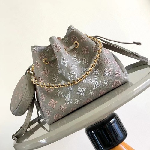 Louis Vuitton Bella Bucket Bag Perforated Calf Leather Grey 루이비통 벨라 버킷백 펀칭 카프스킨 그레이 22cm