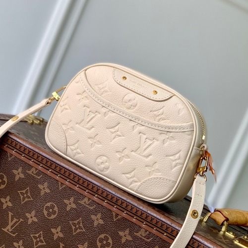 Louis Vuitton Tiny Camera Bag Monogram Empreinte Leather White 루이비통 타이니 카메라 백 모노그램 앙프렝뜨 레더 화이트 19cm