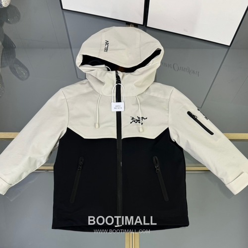 Arc'teryx Tri-Layer Kids Shell Black Jacket 아크테릭스 트라이 레이어 키즈 쉘 블랙 자켓