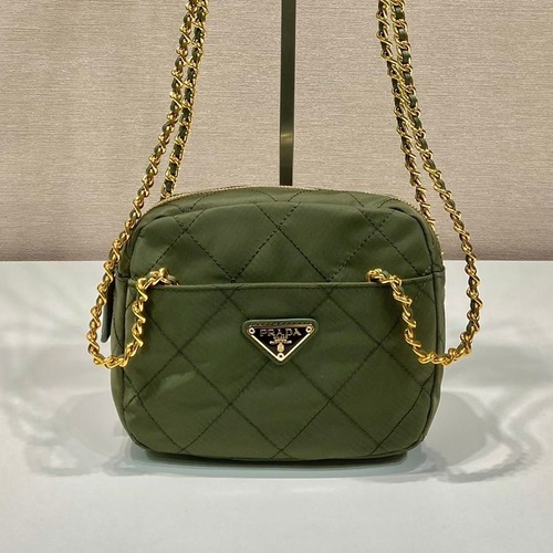 Prada Vintage Quilted Chain Bag Quilted Nylon Black Crossbody Bag 프라다 빈티지 퀼티드 체인 백 퀼티드 나일론 블랙 크로스백 19cm