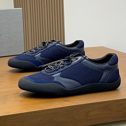 Prada Enamel Triangle Leather Sneaker Leather Sneakers 프라다 에나멜 트라이앵글 레더 스니커즈 레더