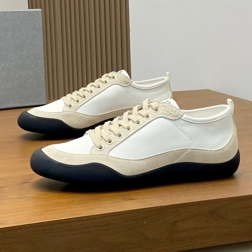 Prada Enamel Triangle Leather Sneaker Leather Sneakers 프라다 에나멜 트라이앵글 레더 스니커즈 레더