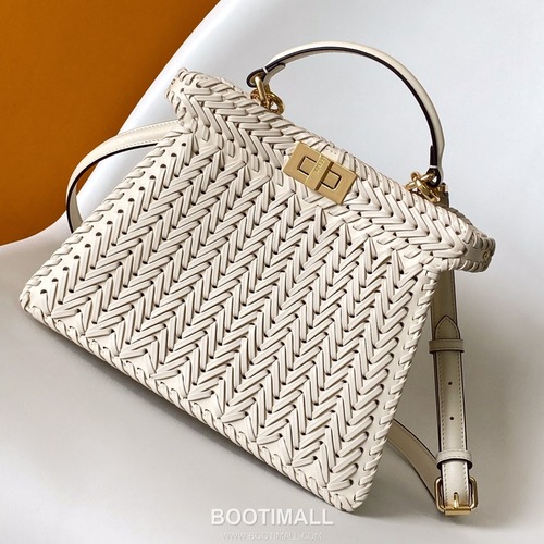 Fendi Peekaboo ISeeU Braided Imported Leather Beige Top Handle Bag 펜디 피카부 아이씨유 브레이디드 수입 가죽 베이지 탑핸들백 27cm