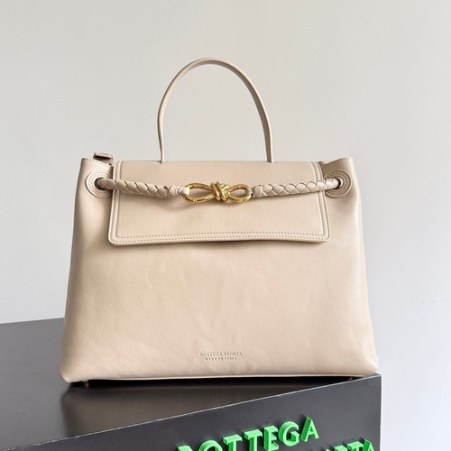 Bottega Veneta Ciao Intrecciato Knot Smooth Calfskin Top Handle Bag 보테가 베네타 차오 인트레치아토 노트 스무스 카프스킨 탑핸들백 34cm