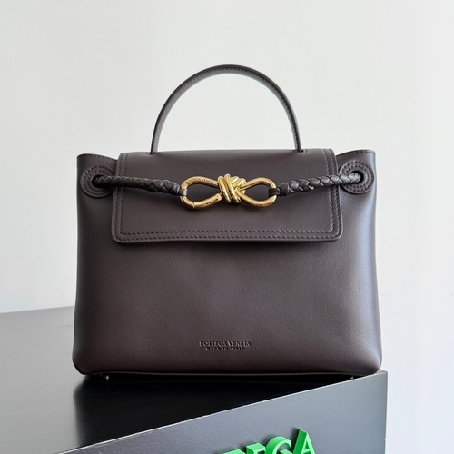 Bottega Veneta Ciao Intrecciato Knot Smooth Calfskin Top Handle Bag 보테가 베네타 차오 인트레치아토 노트 스무스 카프스킨 탑핸들백 26cm