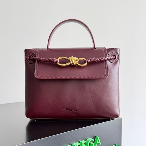 Bottega Veneta Ciao Intrecciato Knot Smooth Calfskin Top Handle Bag 보테가 베네타 차오 인트레치아토 노트 스무스 카프스킨 탑핸들백 26cm