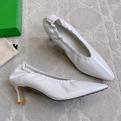 Bottega Veneta Classic Witch Square-Toe Pump Calfskin Black 보테가 베네타 클래식 위치 스퀘어토 펌프스 송아지가죽 블랙 굽높이약 7cm