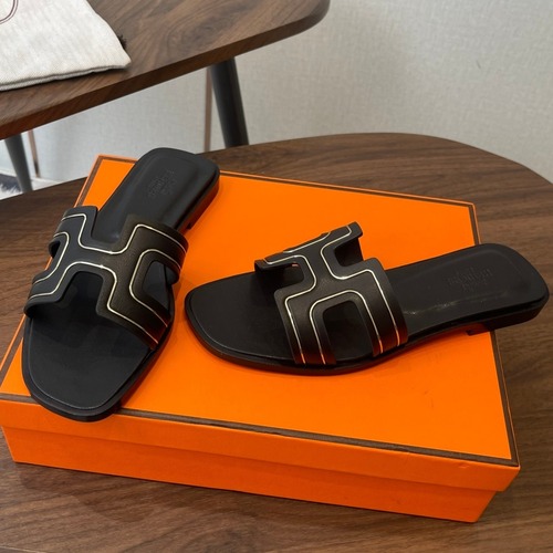 Hermes Oran H Calfskin Slides 에르메스 오란 H 송아지가죽 슬라이드
