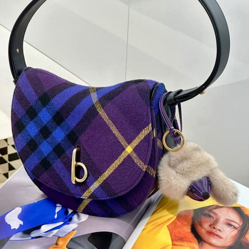 Burberry Check Wool Curved 330170 Beige Shoulder Bag 버버리 체크 울 커브드 330170 베이지 숄더백 26cm