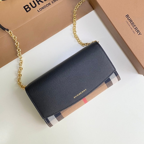 Burberry House Check Chain Wallet 250145 Canvas Beige 버버리 하우스 체크 체인 지갑 250145 캔버스 베이지 21cm
