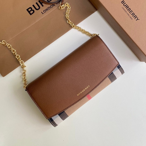 Burberry House Check Chain Wallet 250145 Canvas Beige 버버리 하우스 체크 체인 지갑 250145 캔버스 베이지 21cm