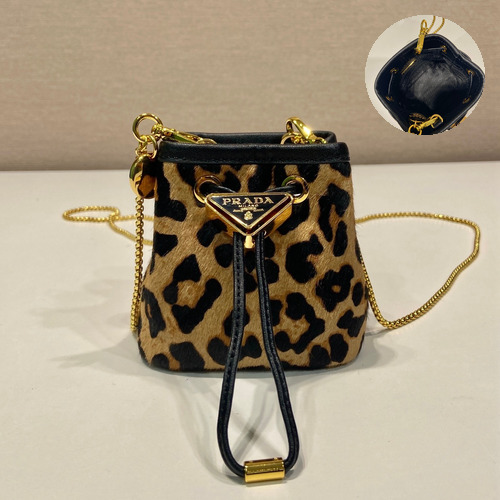 Prada Enamel Triangle Logo Leopard Print Mini Bucket Bag 1NR016 프라다 에나멜 트라이앵글 로고 레오파드 미니 버킷백 12cm