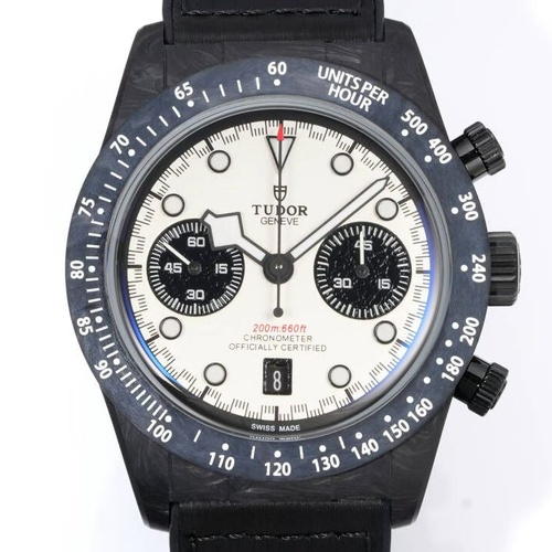 TUDOR Black Bay Chronograph Carbon M79377KN-0001 42mm 튜더 블랙베이 크로노그래프 카본 M79377KN-0001 42mm