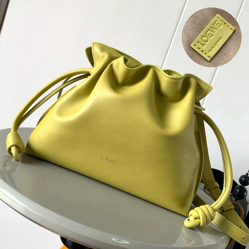 Loewe Flamenco Knot Clutch Bag Nappa Calfskin 9043 로에베 플라멩코 노트 클러치백 나파 카프스킨 30cm